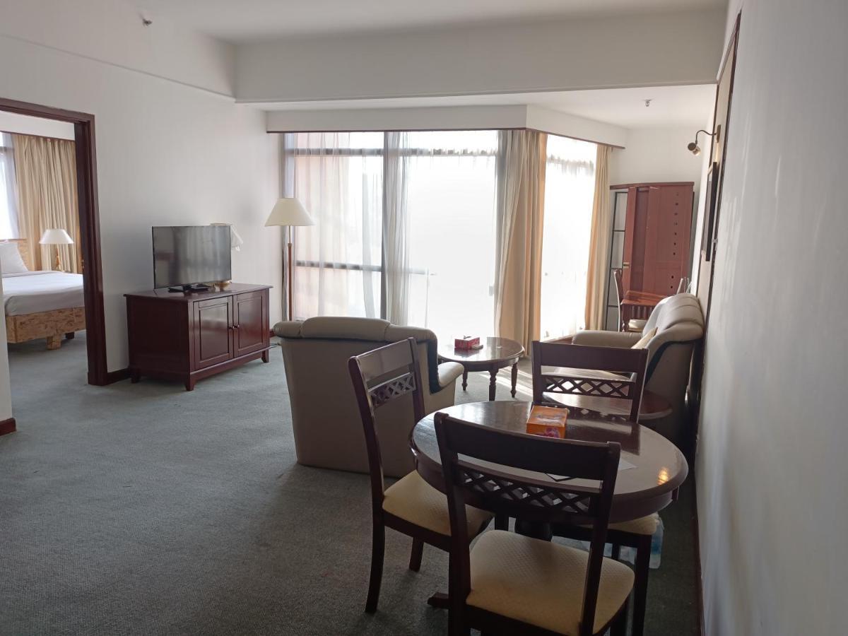 Moonlight Service Suite Kuala Lumpur Eksteriør bilde